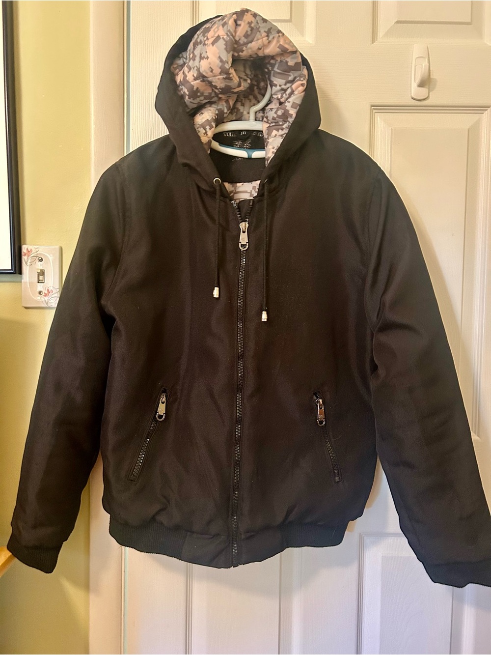 TEAM SWAGER Men’s Black Sport/Utility/Quilted/Lined Bomber Jacket